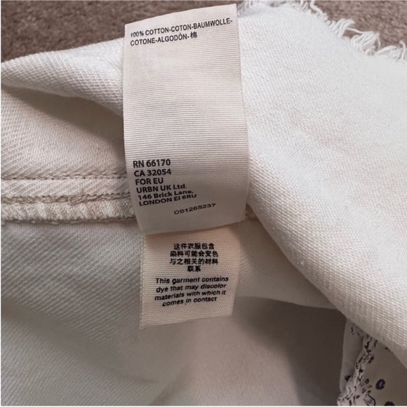 Free People We The Free White Distressed Denim
Button Fly Mini Skirt NWT. - Picture 14 of 14